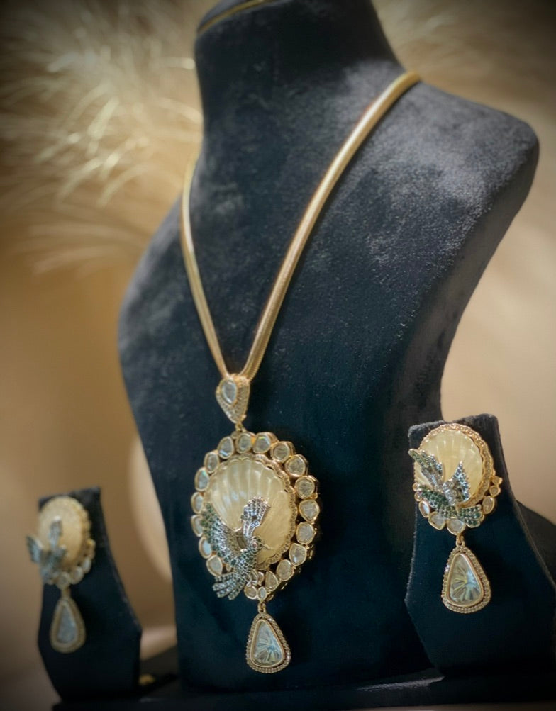 Pakshee: 3D Bird MOP Moissanite Necklace Set