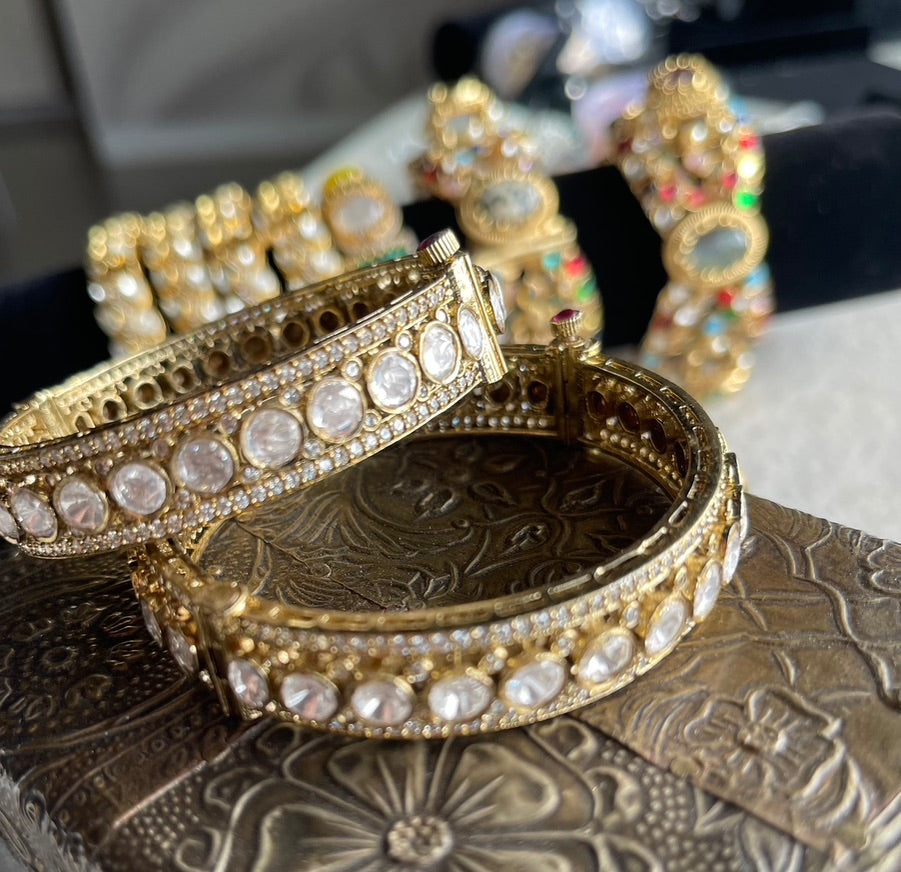 Royal Polki Glow Single Bangle Bracelet