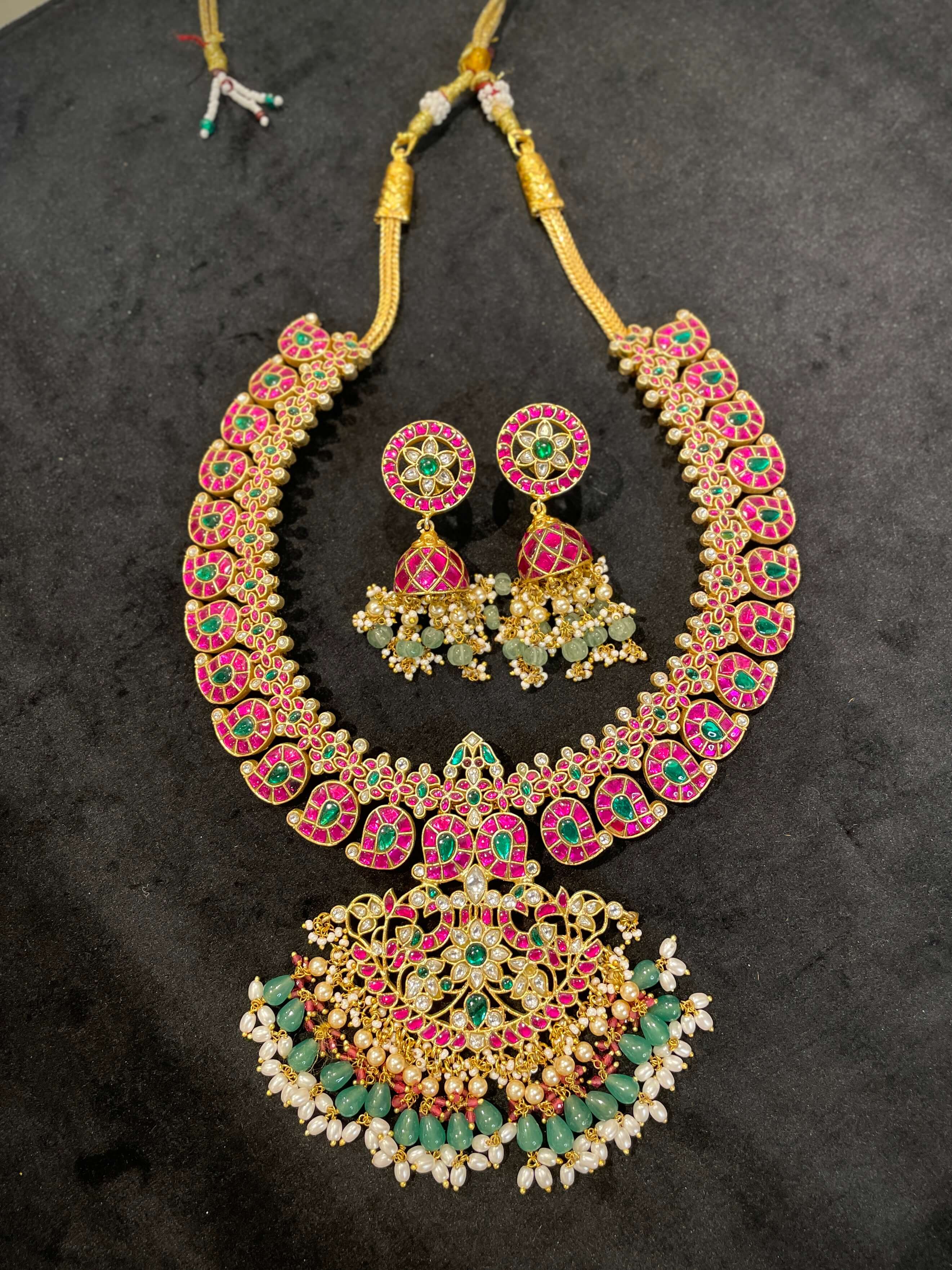 Grand Jadau Mango Necklace Set