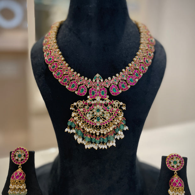 Grand Jadau Mango Necklace Set