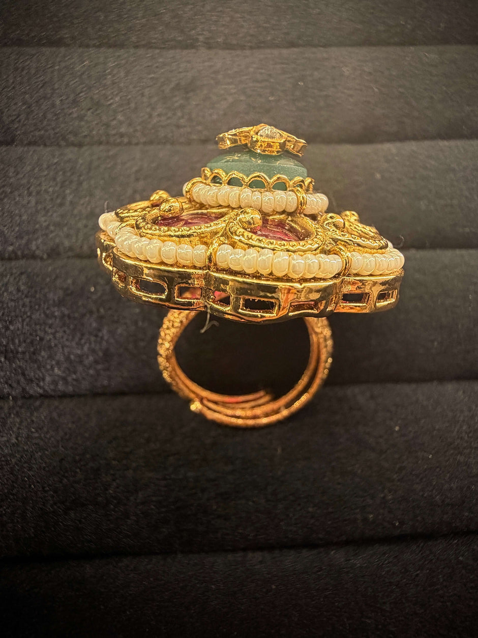 Royal Red Green Floral Kundan Ring