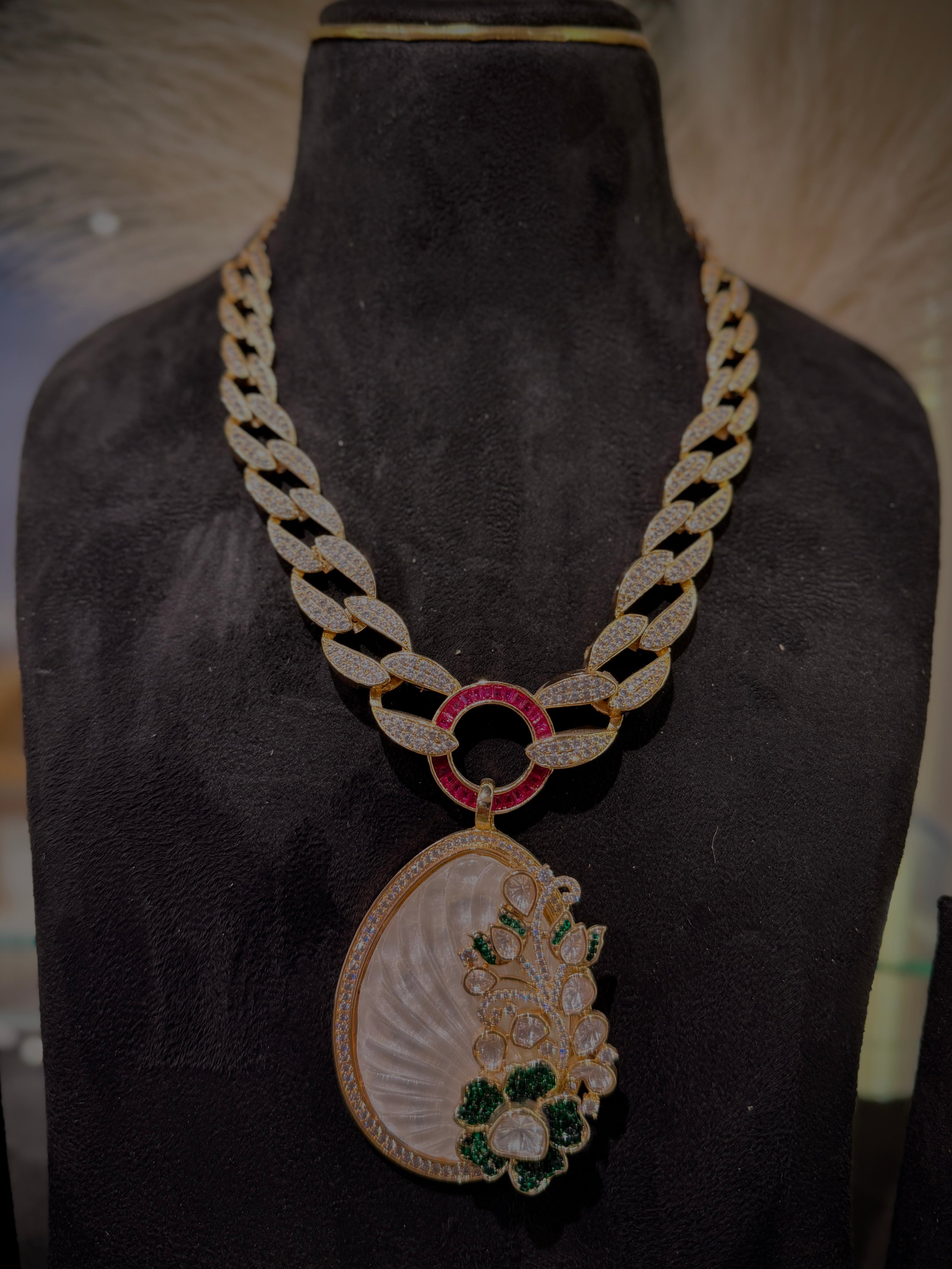 Aristocratic Mother of Pearl Statement Necklace Set