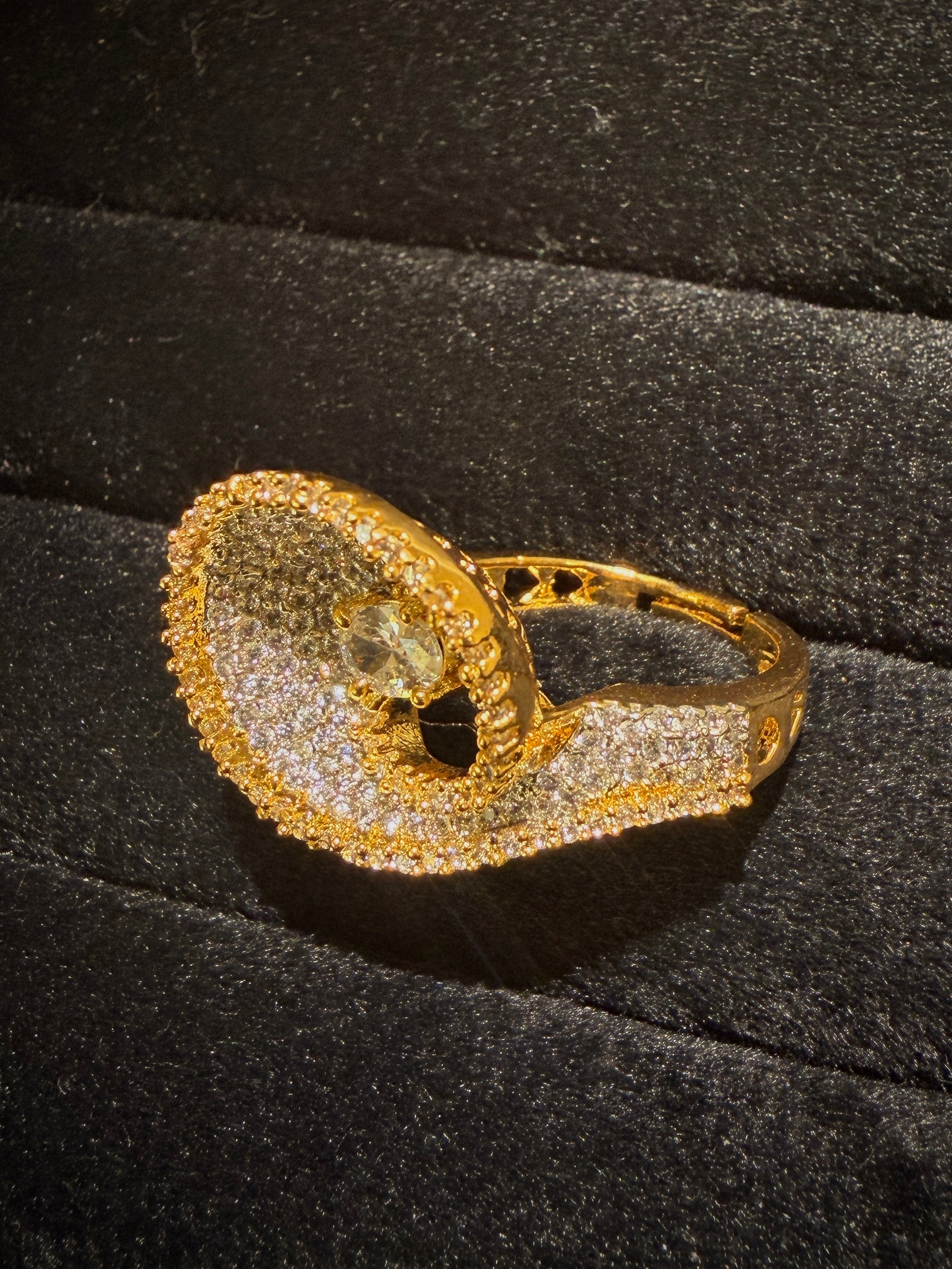 Swirl Pavé Designer Ring