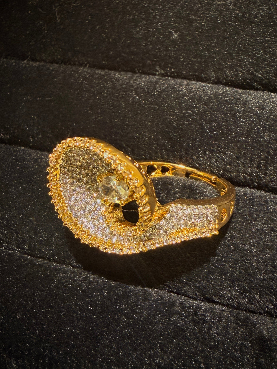Swirl Pavé Designer Ring
