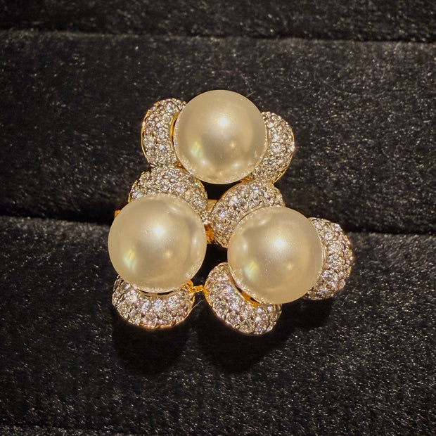Royal Triple Pearl Cluster Ring