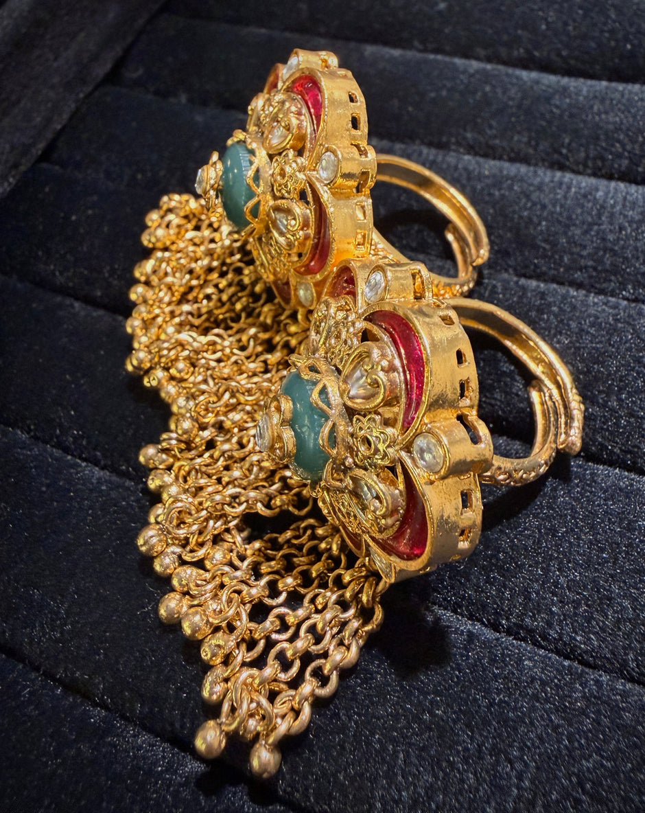Red & Green Floral Tassel Double Finger Rajwadi Ring
