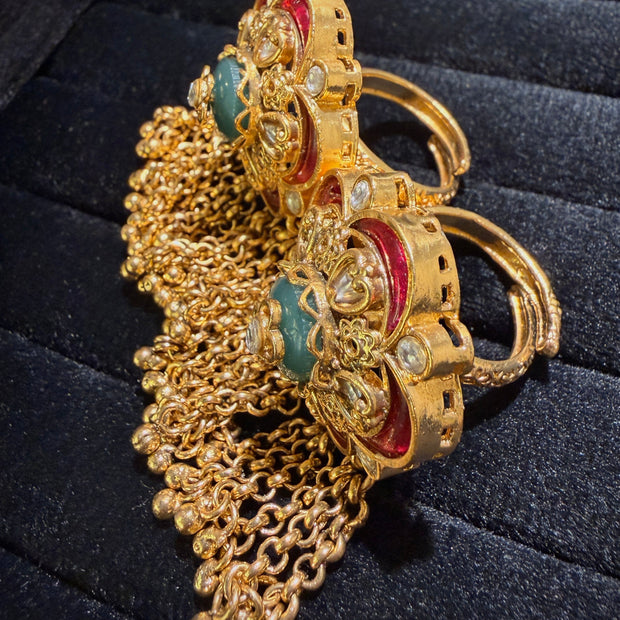 Red & Green Floral Tassel Double Finger Rajwadi Ring