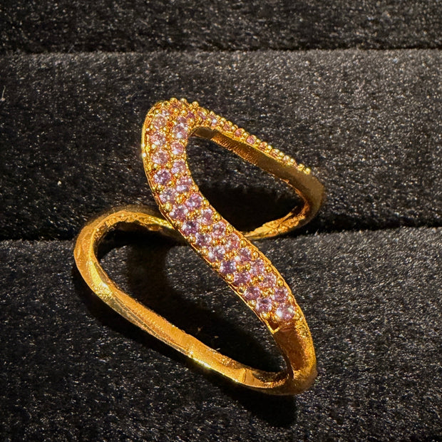 Elegant Curved Pavé Stone Ring