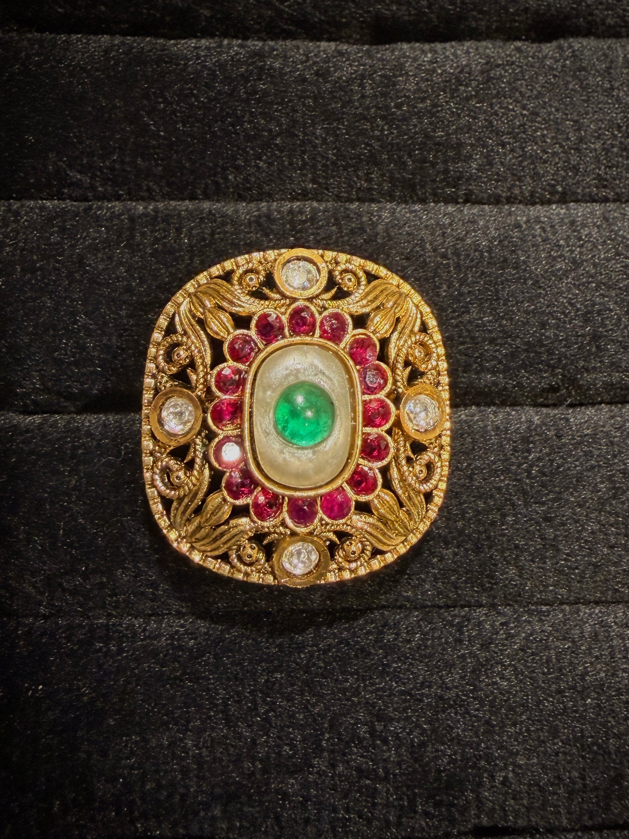 Vintage Floral Green & Red Stone Ring