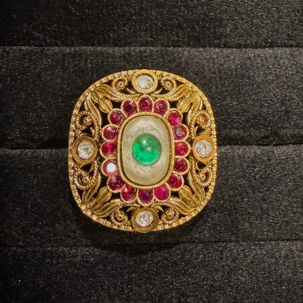 Vintage Floral Green & Red Stone Ring