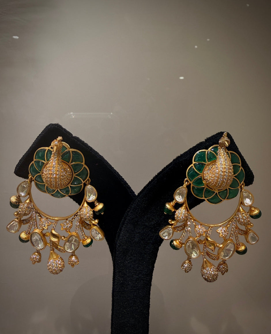 Emerald Dancing Peacock Choker Set