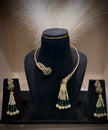 Luxe Pearl Tassel Rose Hasli Choker Set