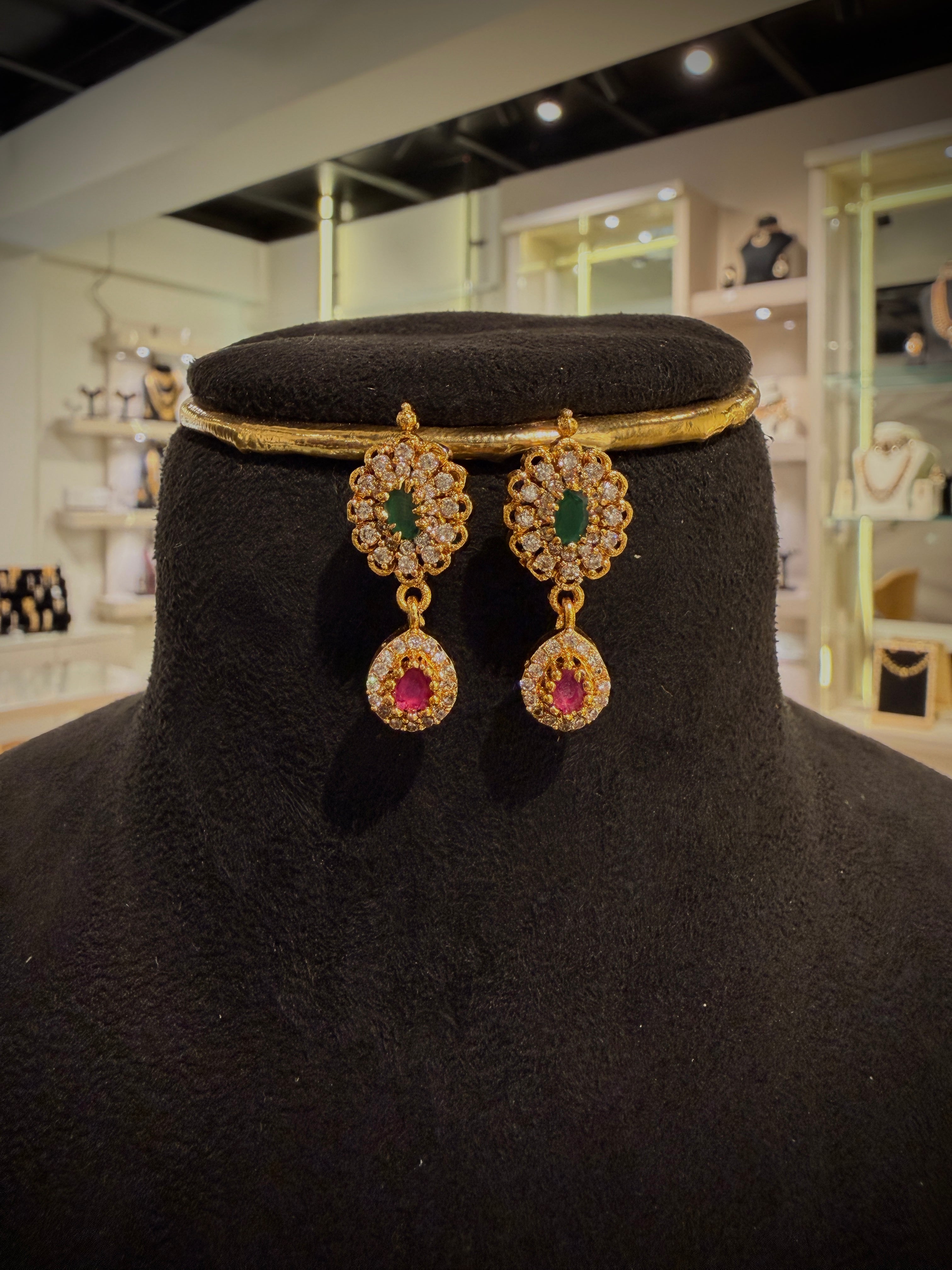 Elegant Ruby Emerald Pearl Choker Necklace Set