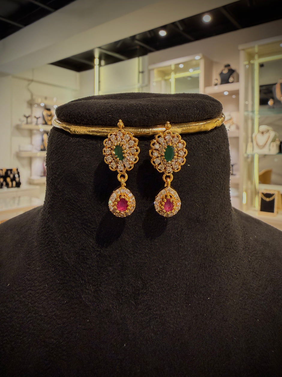 Ruby‑Green Pearl Fan Necklace Set