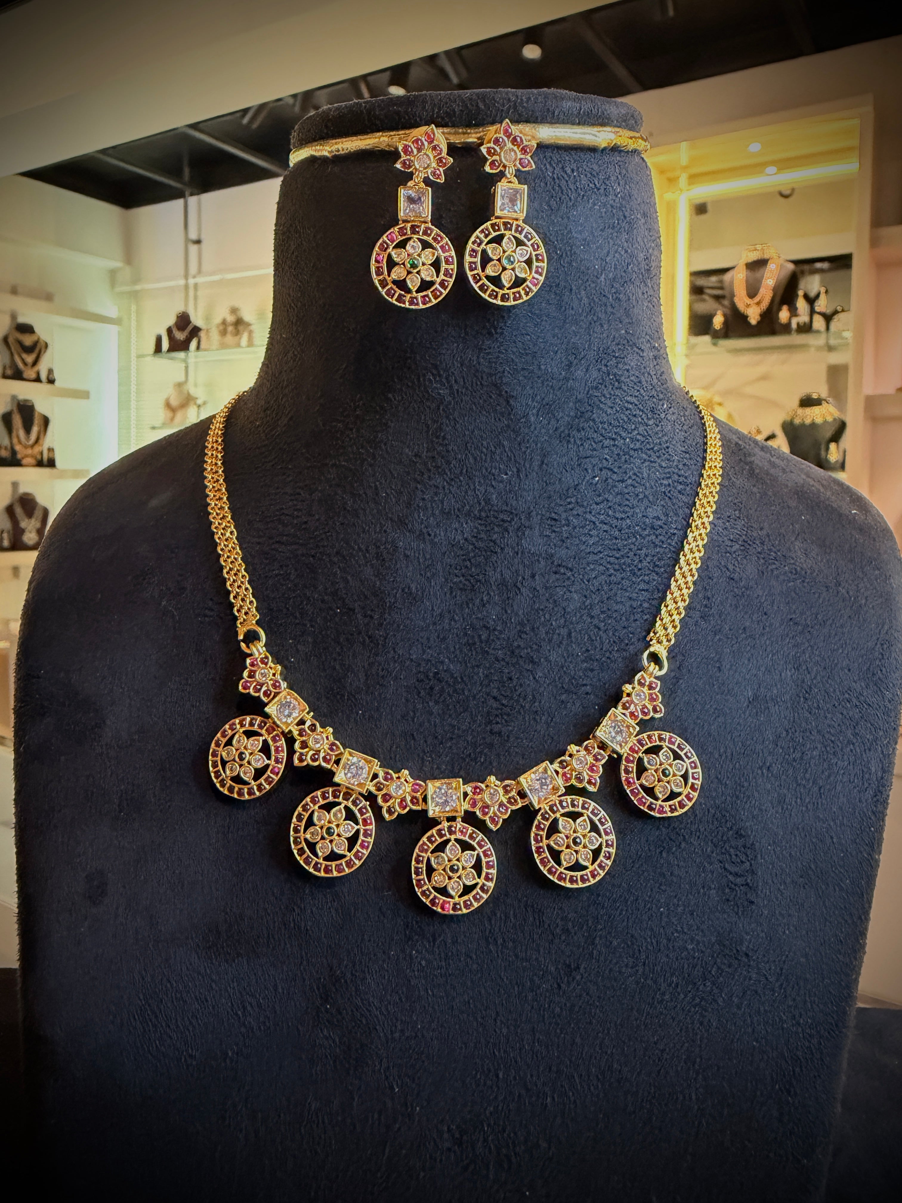 Kempu Ruby Disc Necklace Set