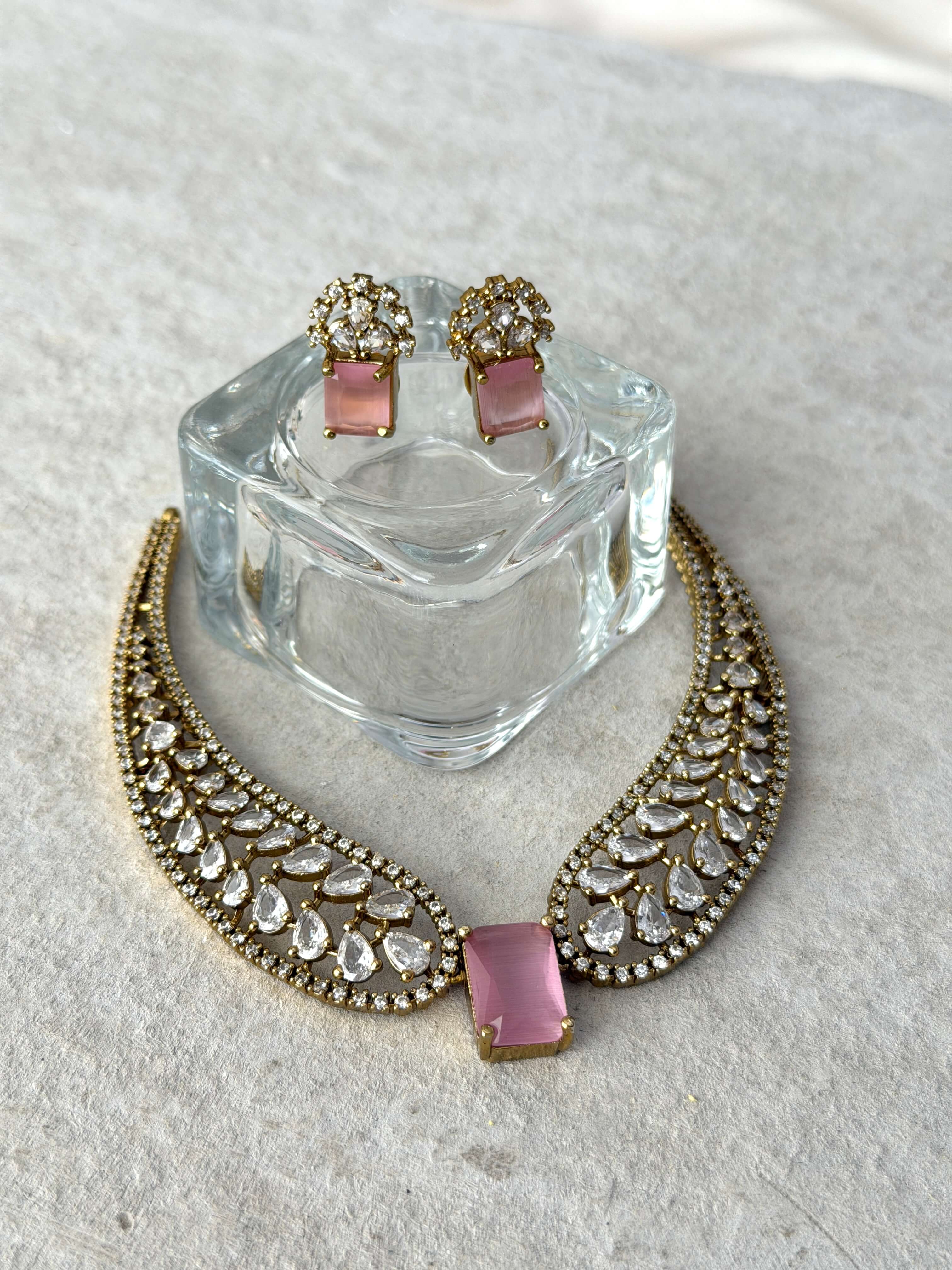 Center Stone Hasli Necklace Set