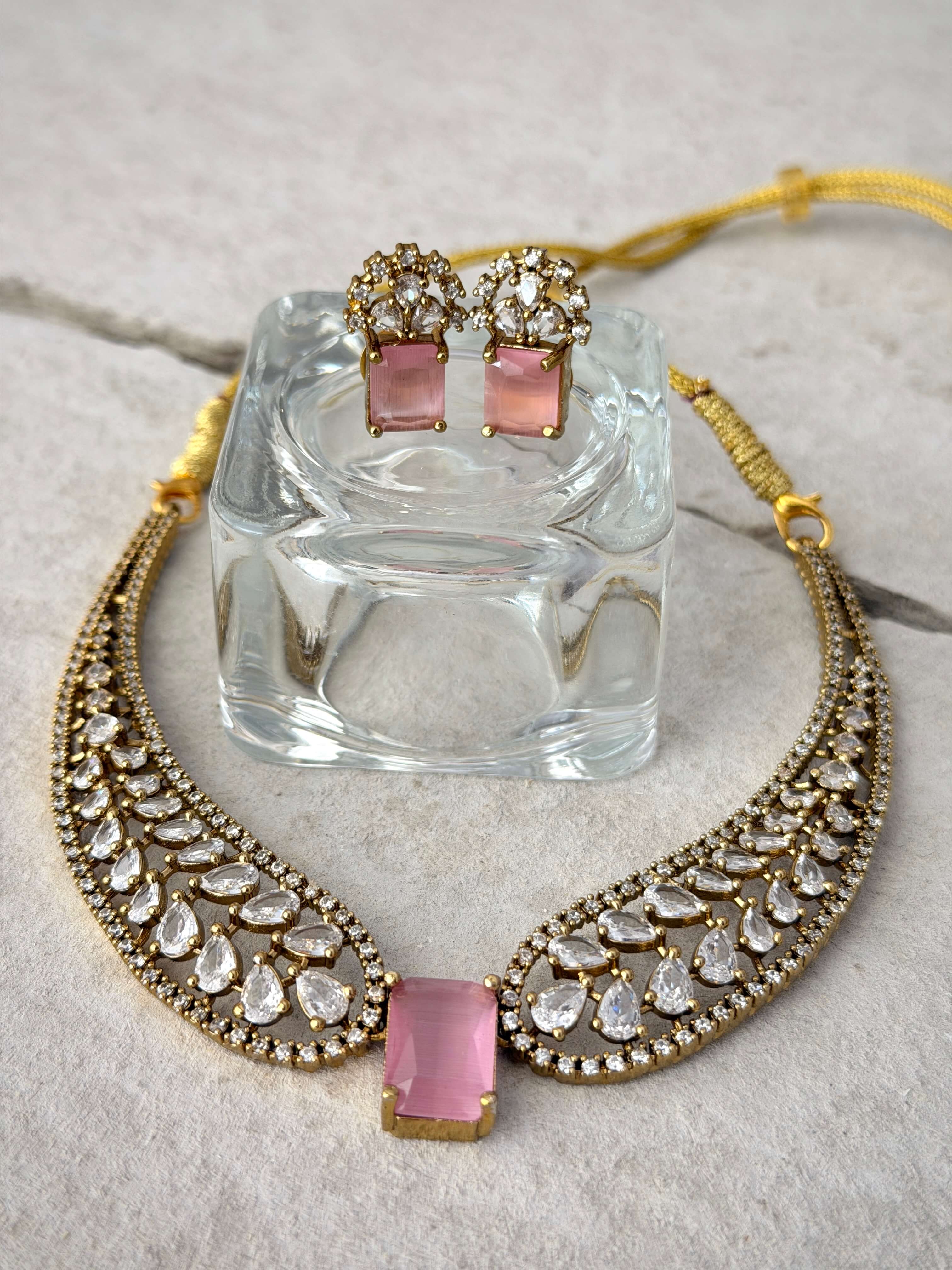 Center Stone Hasli Necklace Set