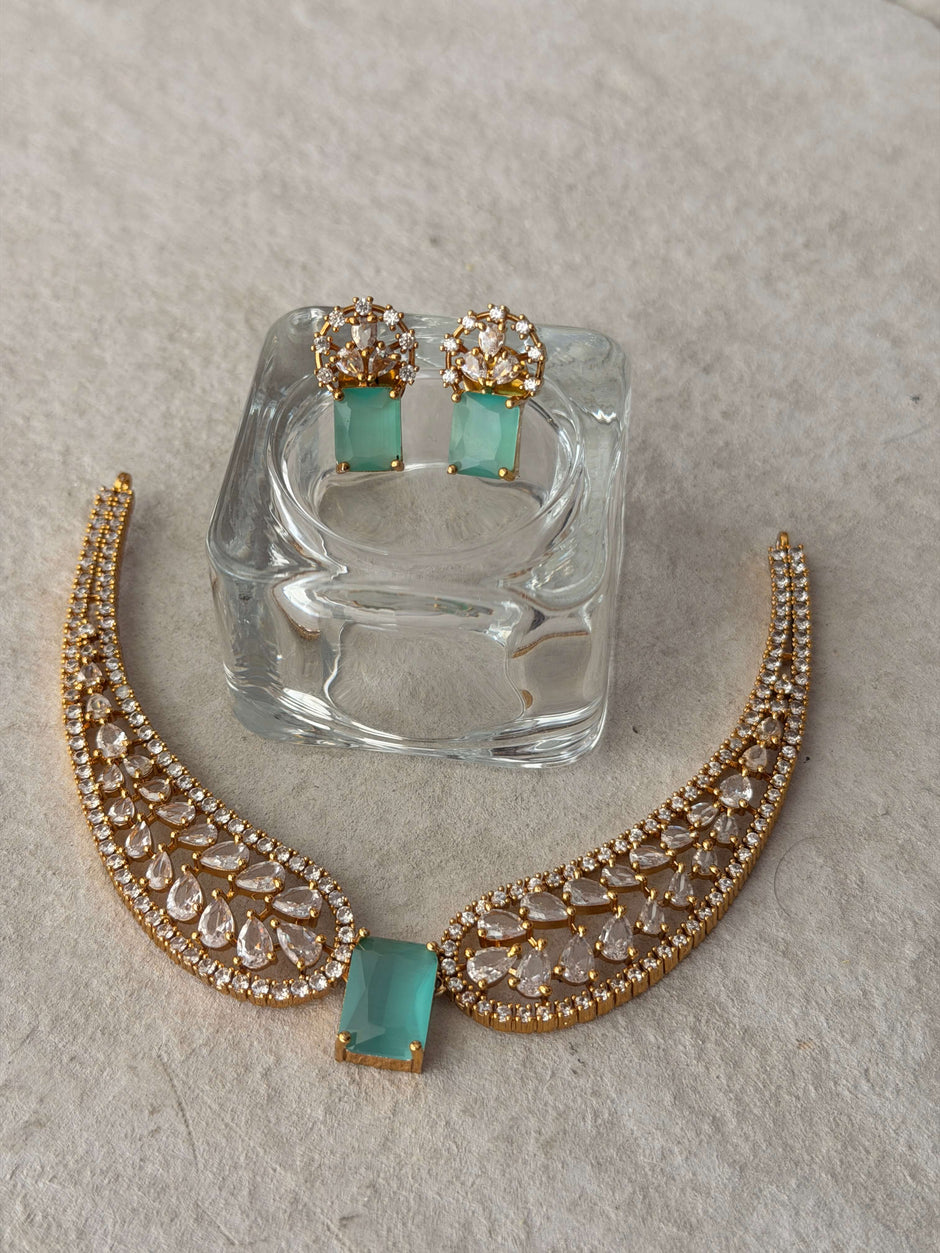 Center Stone Hasli Necklace Set