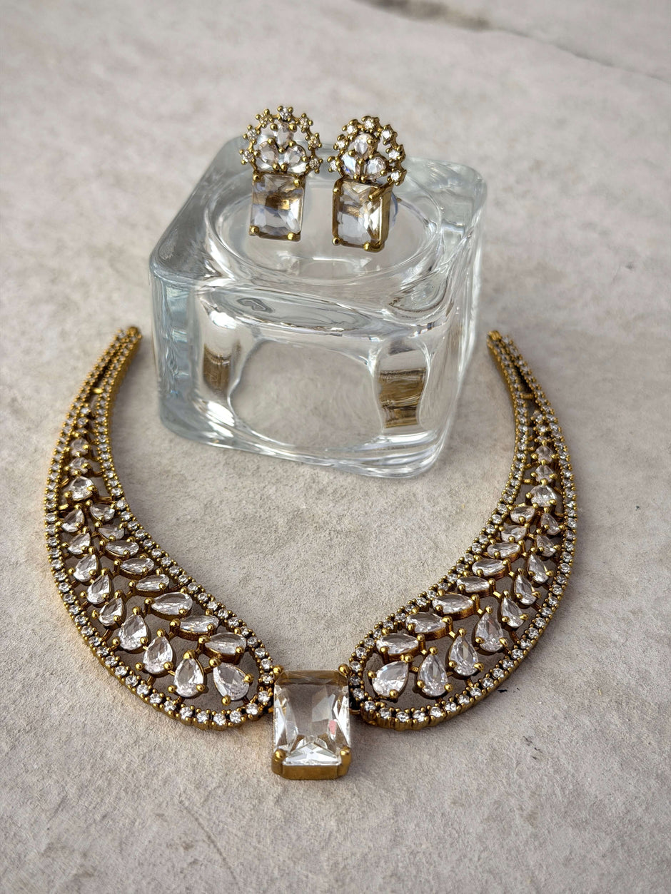 Center Stone Hasli Necklace Set