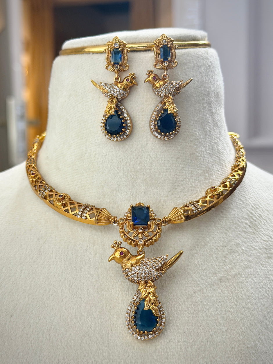 Elegant Peacock Motif Necklace Set