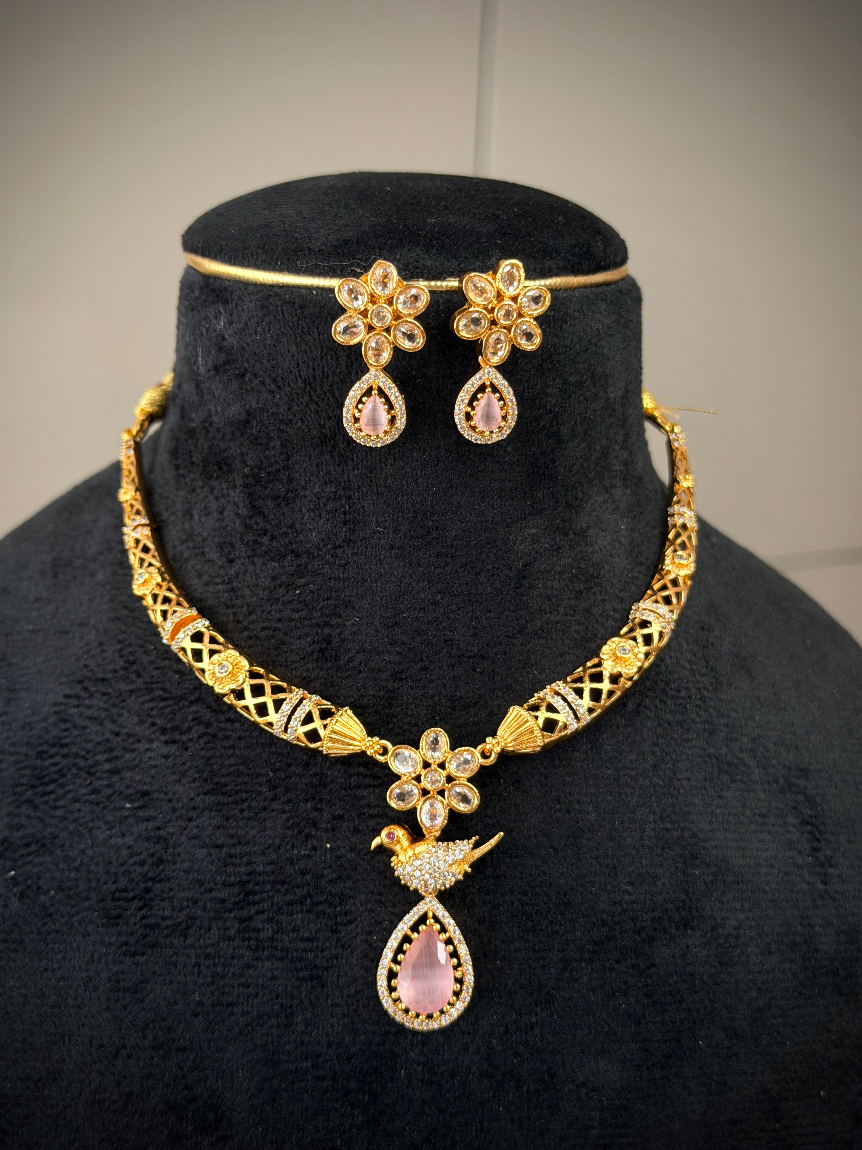 Pink TearDrop Bird Hasli Necklace Set
