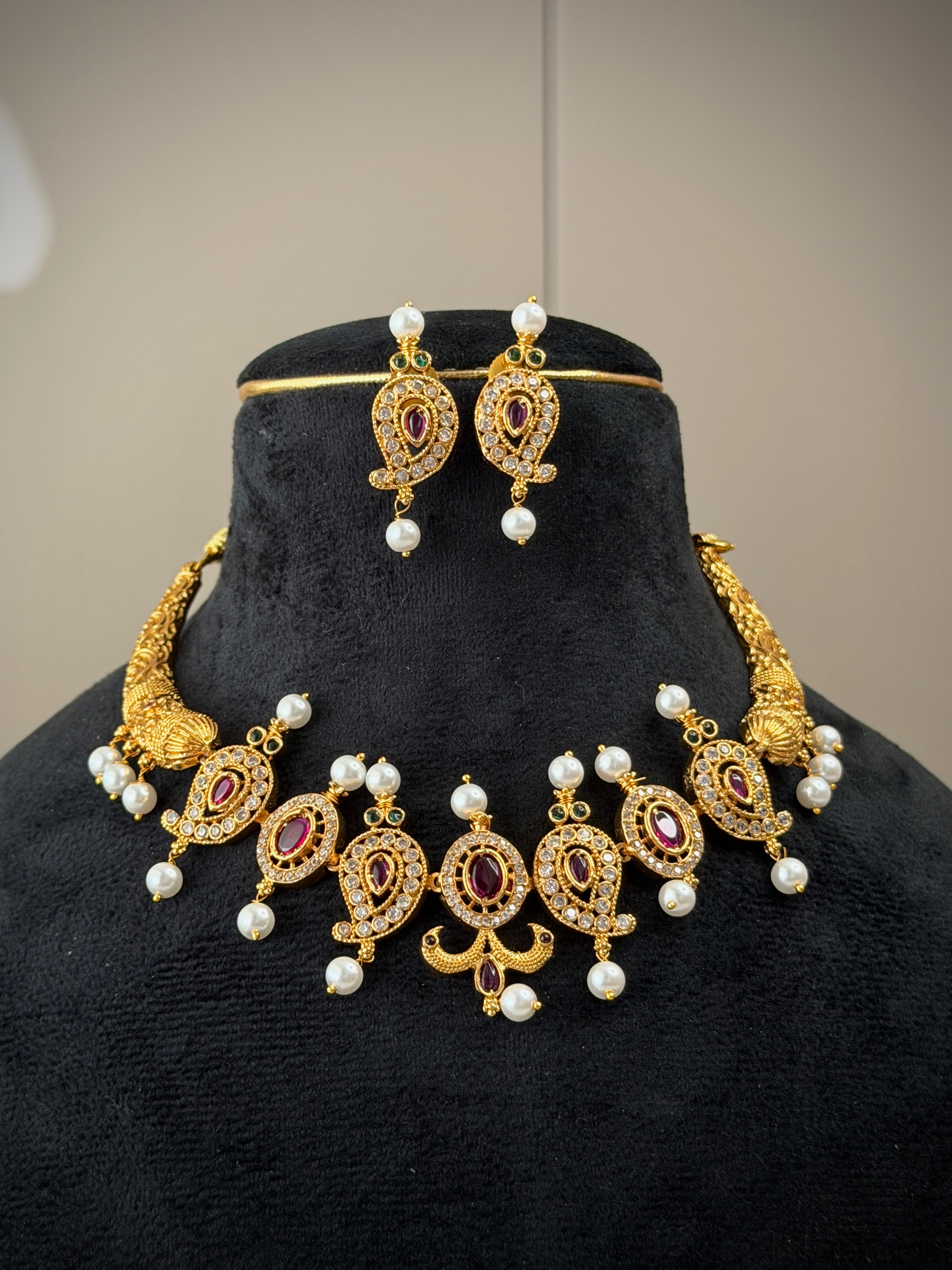 Royal Ruby Pearl Paisley Necklace Set