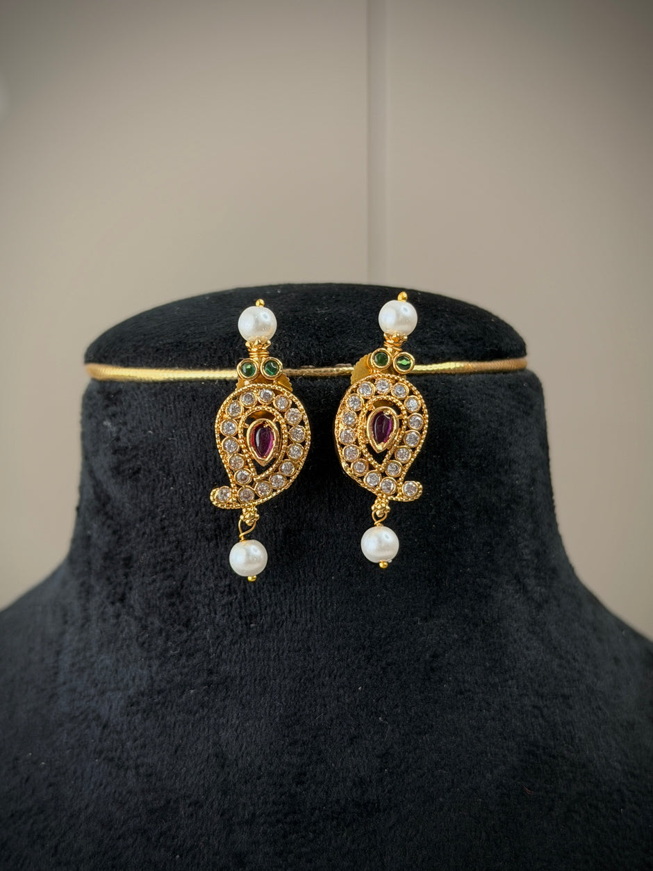 Royal Ruby Pearl Paisley Necklace Set