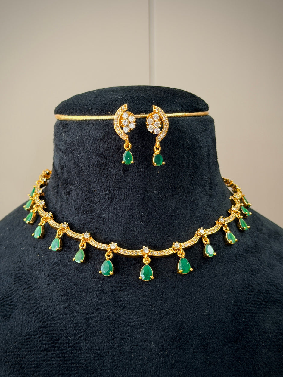 Tear Drop Stone Choker Necklace Set