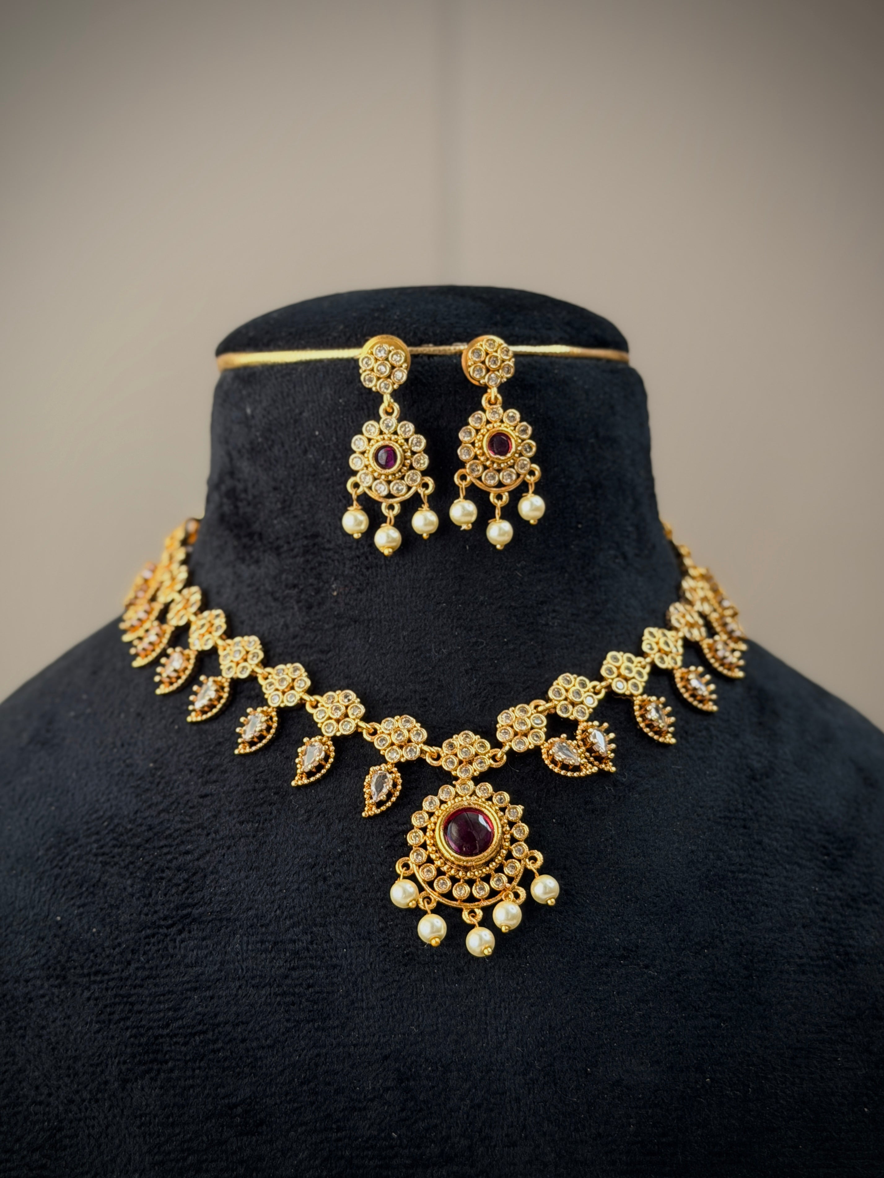 Antique Stone Pearl Drop Neckalce Set