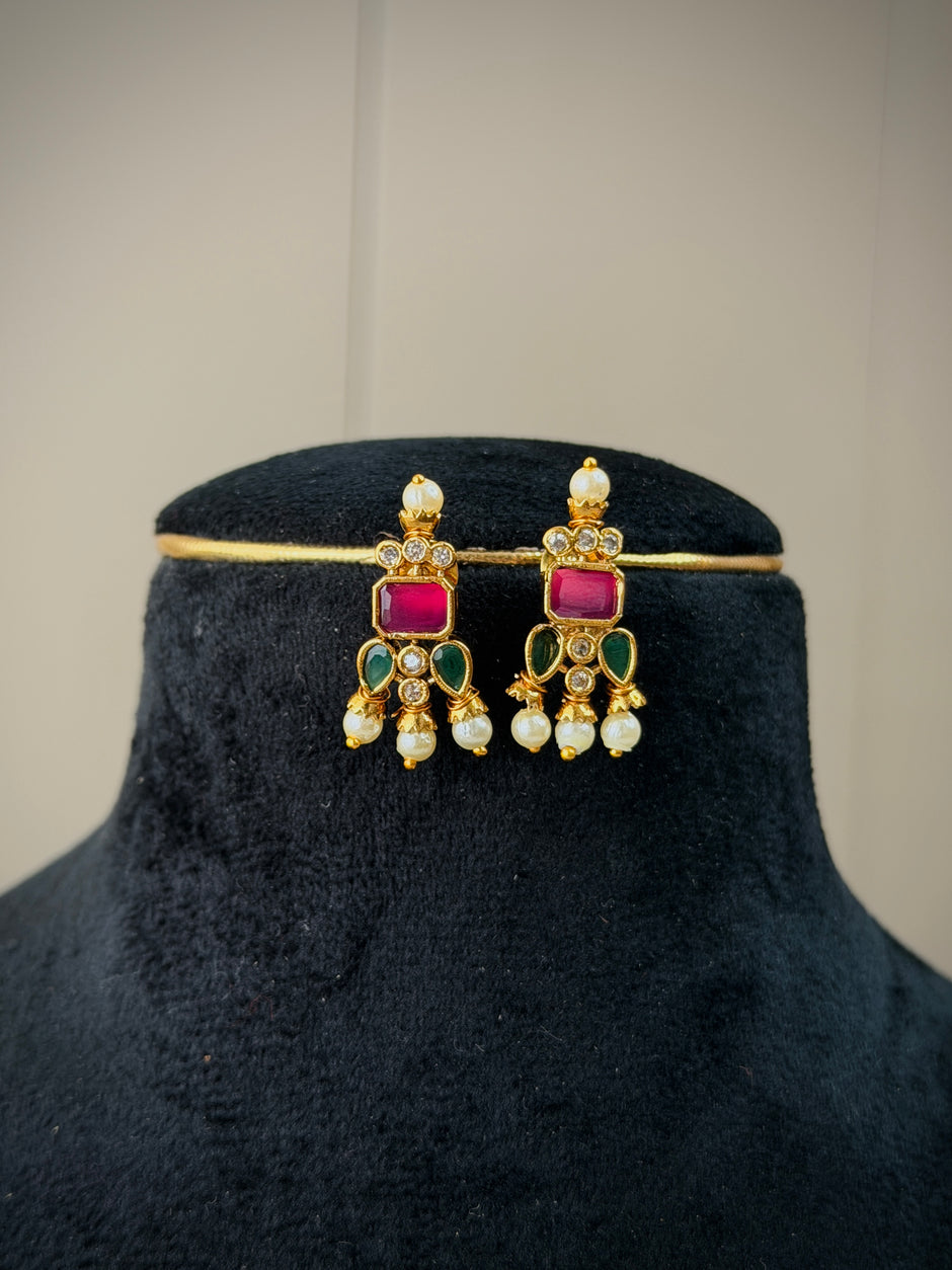 Elegant Ruby Green Pearl Choker Necklace Set