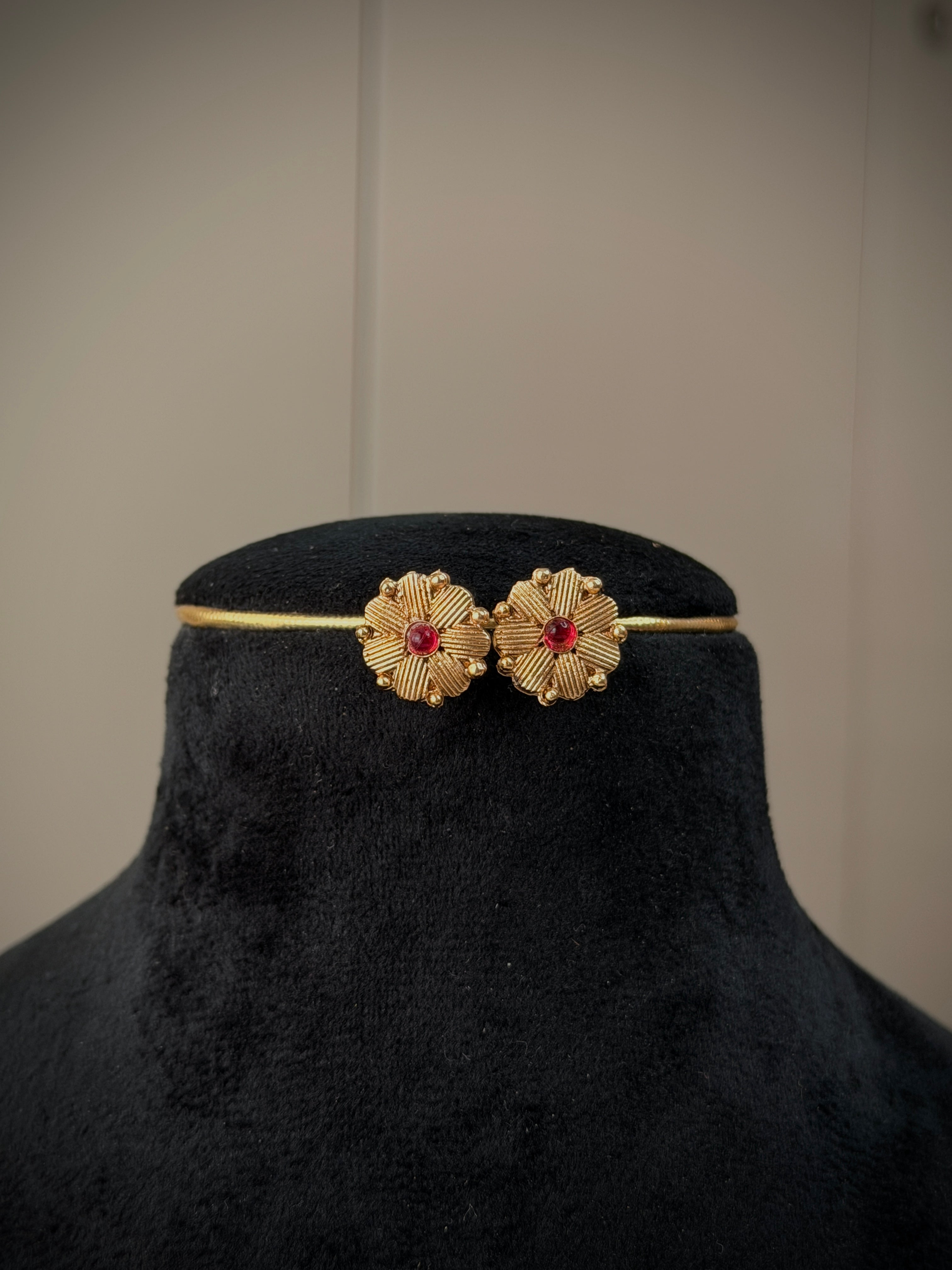 Clustered Pearl Necklace Set