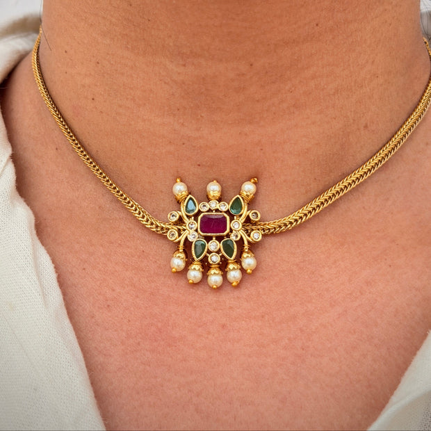 Ruby‑Green Stone Short Necklace Set