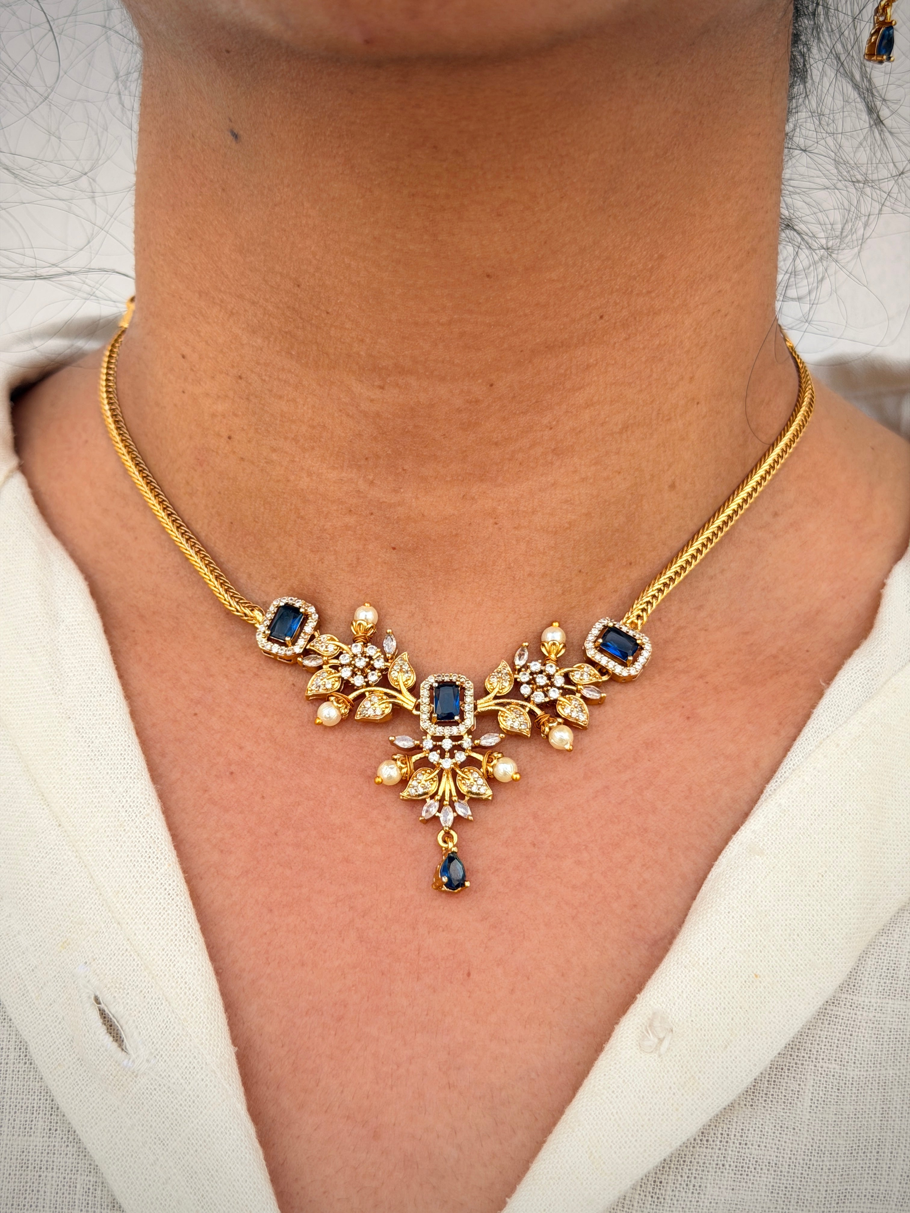 Elegant Luxe Stone Floral Necklace Set