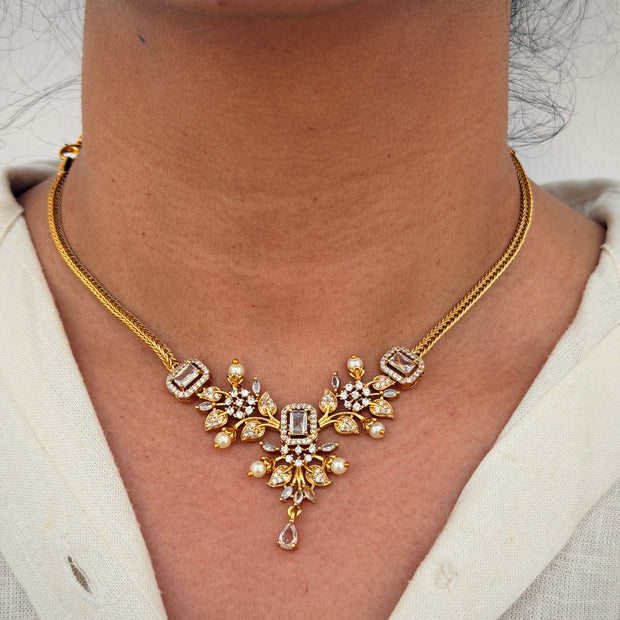 Elegant Luxe Stone Floral Necklace Set