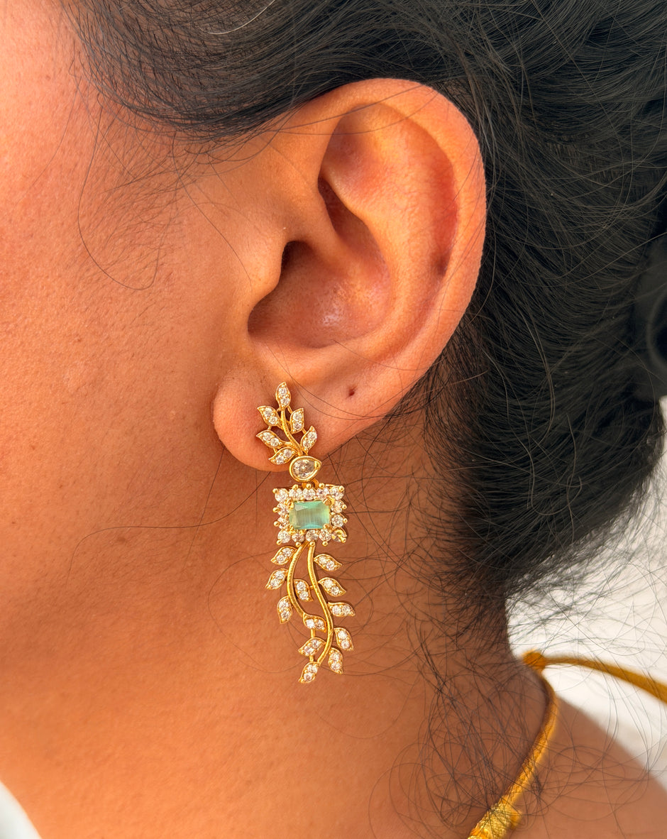 Designer Stone Leaf Necklace Set