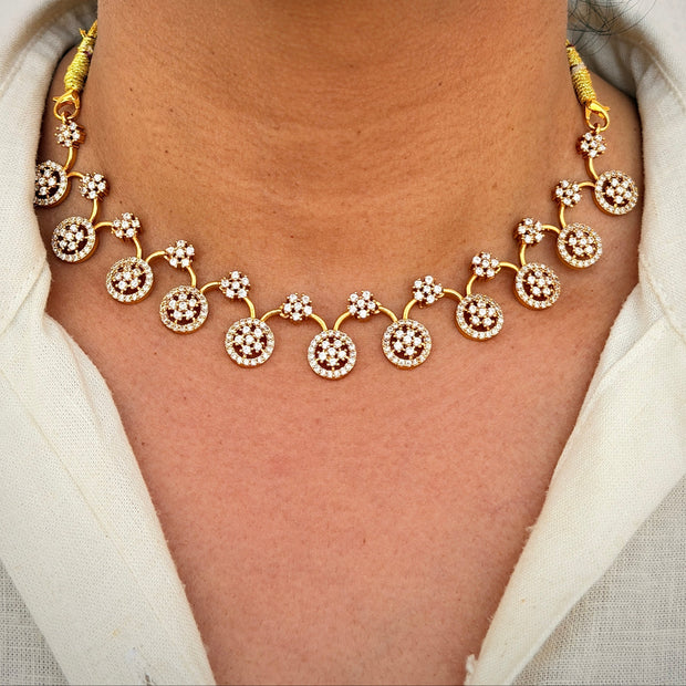 Elegant Round Choker Necklace Set