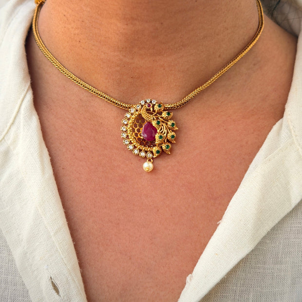 Peacock Motif Short Necklace Set