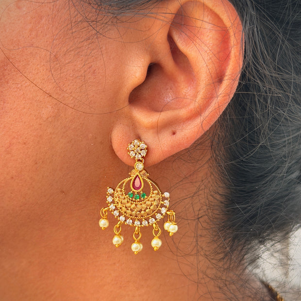 Kundan Pearldrop Crescent Necklace Set
