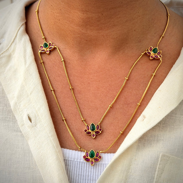 Emerald Ruby Lotus Short Necklace Set