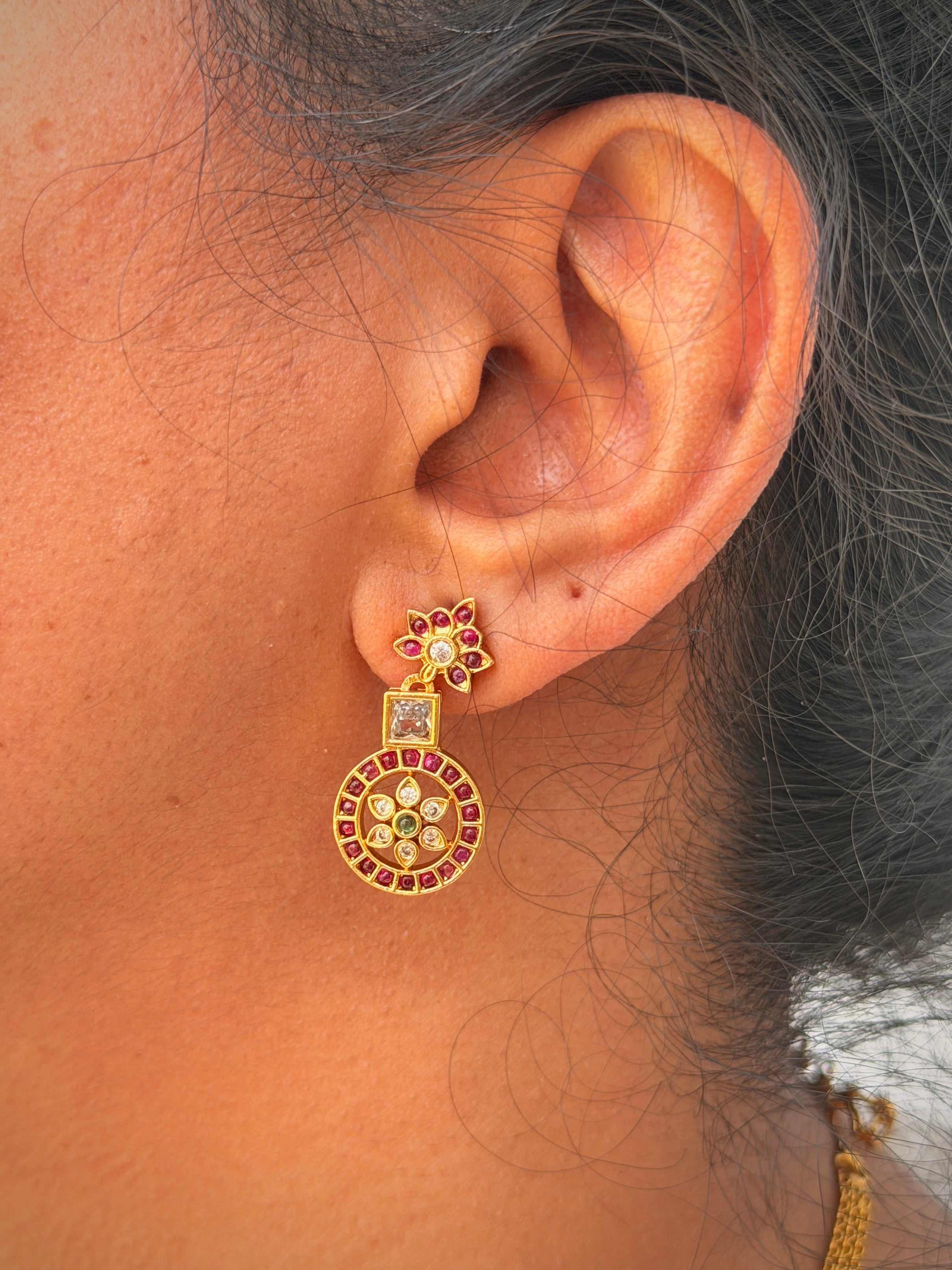 Kempu Ruby Disc Necklace Set