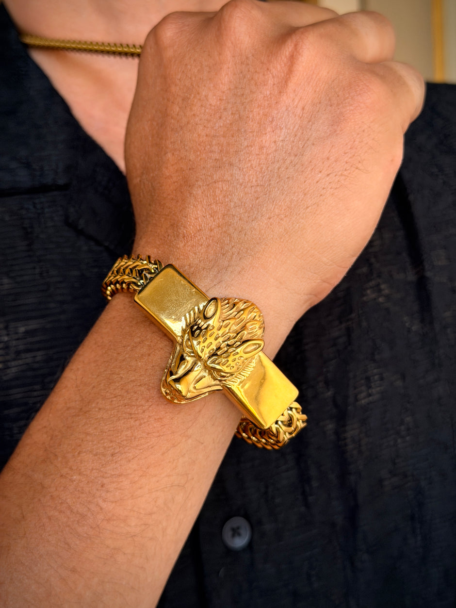 Men's Gold Wolf Head Bracelet