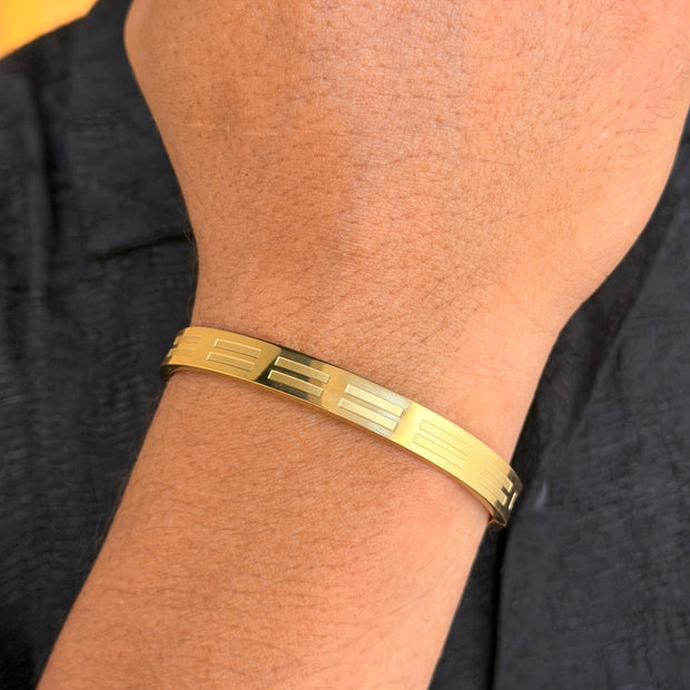 Men’s Gold Engraved Kada Bracelet