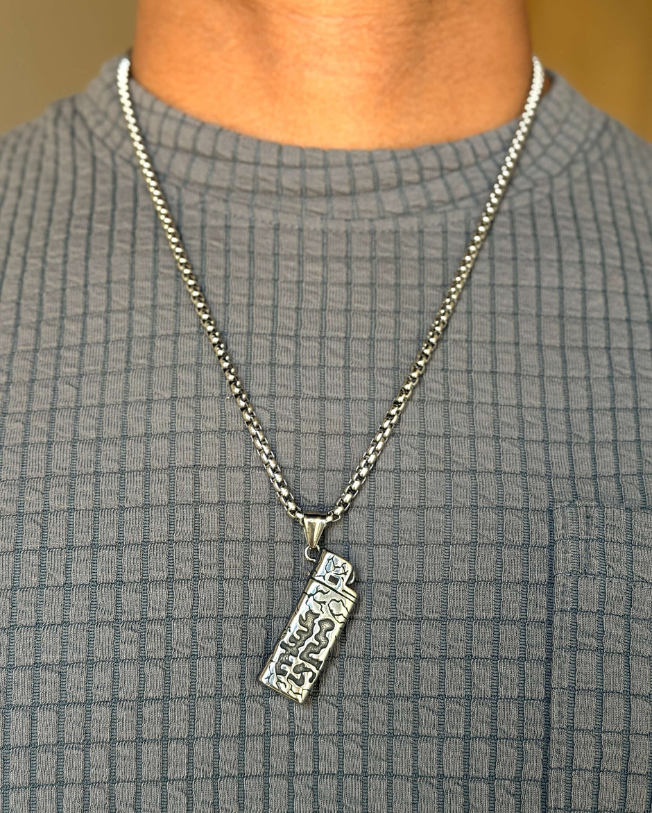 Men's Silver Engraved Bar Pendant Chain