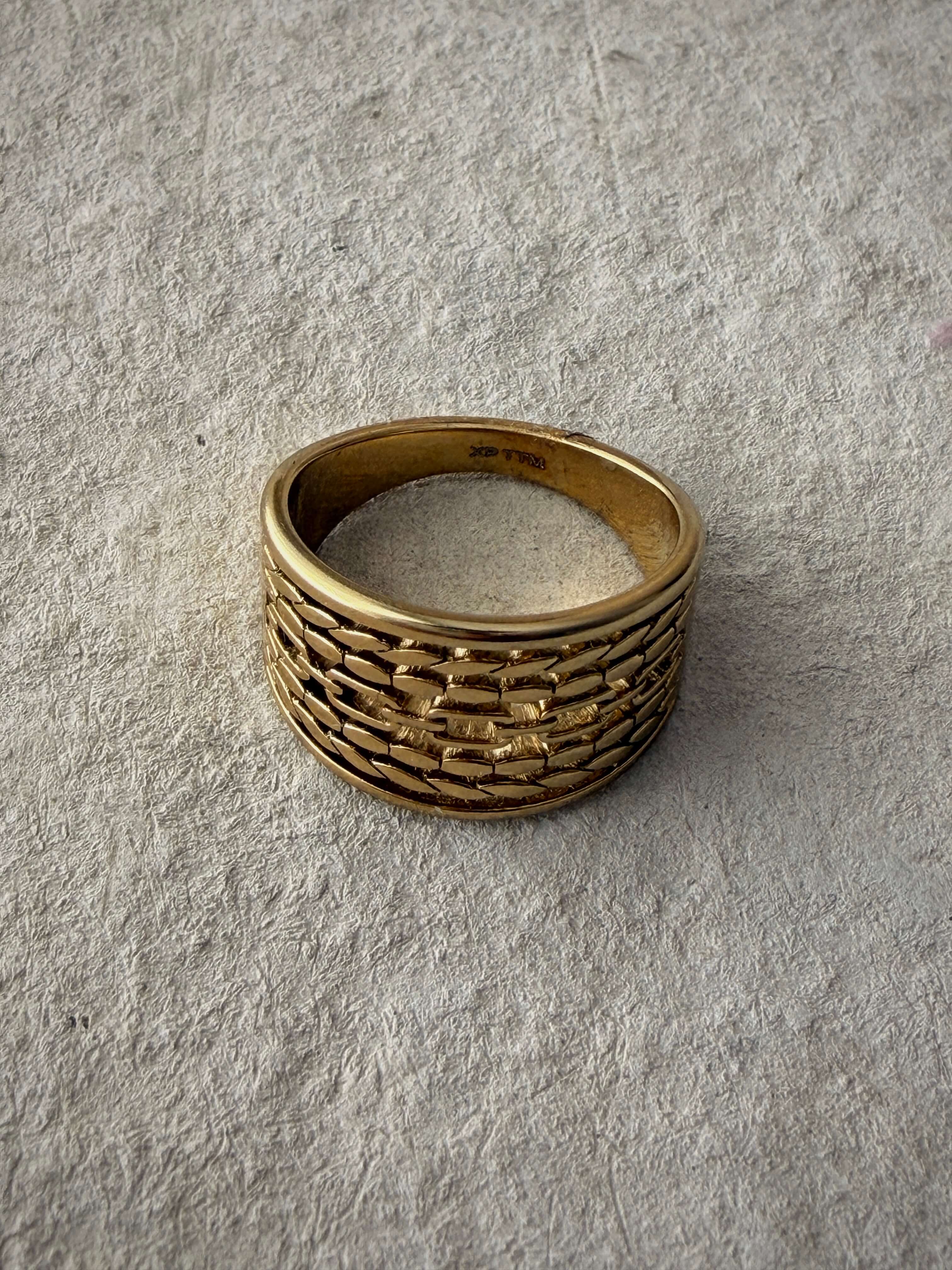 Men's Gold Textured Band Ring
