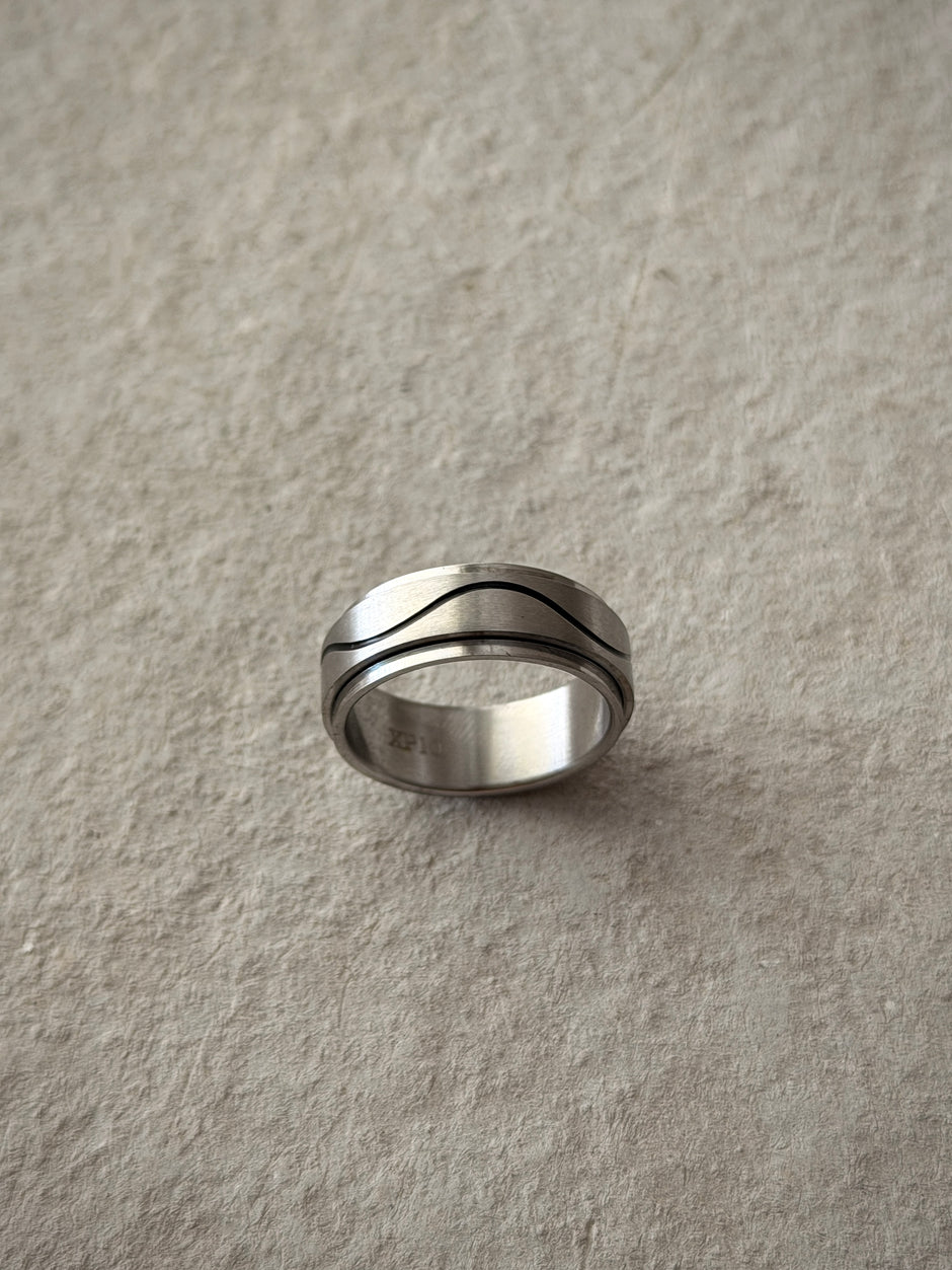 Men's Wave Band Ring