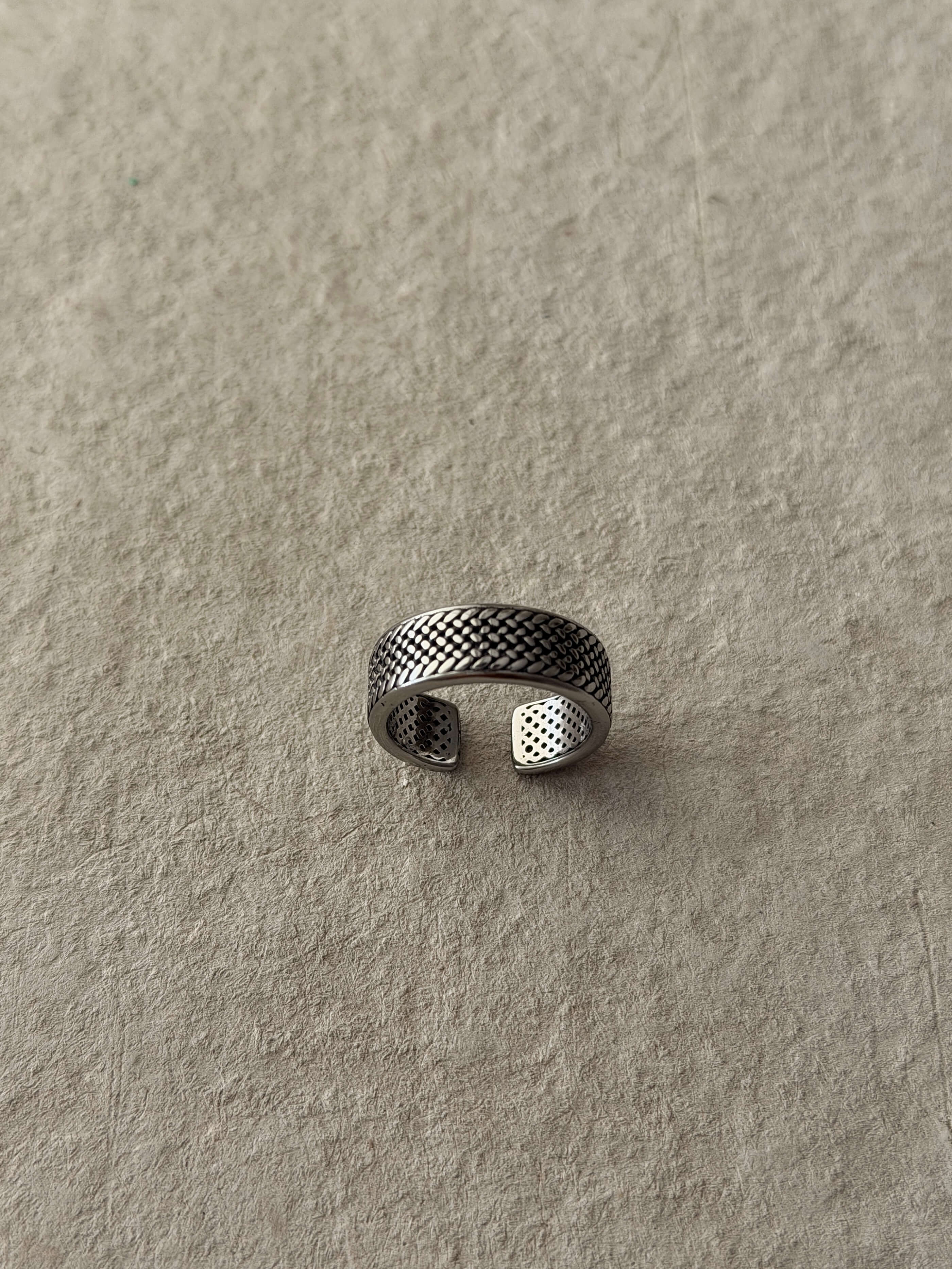 Men's Antique Silver Mesh Band Ring