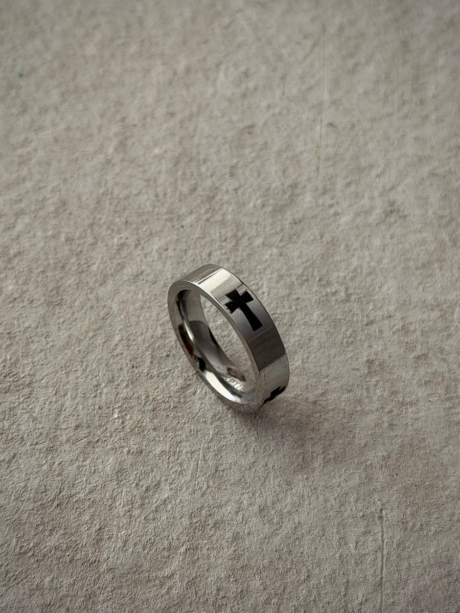 Men's Silver Cross Engraved Ring