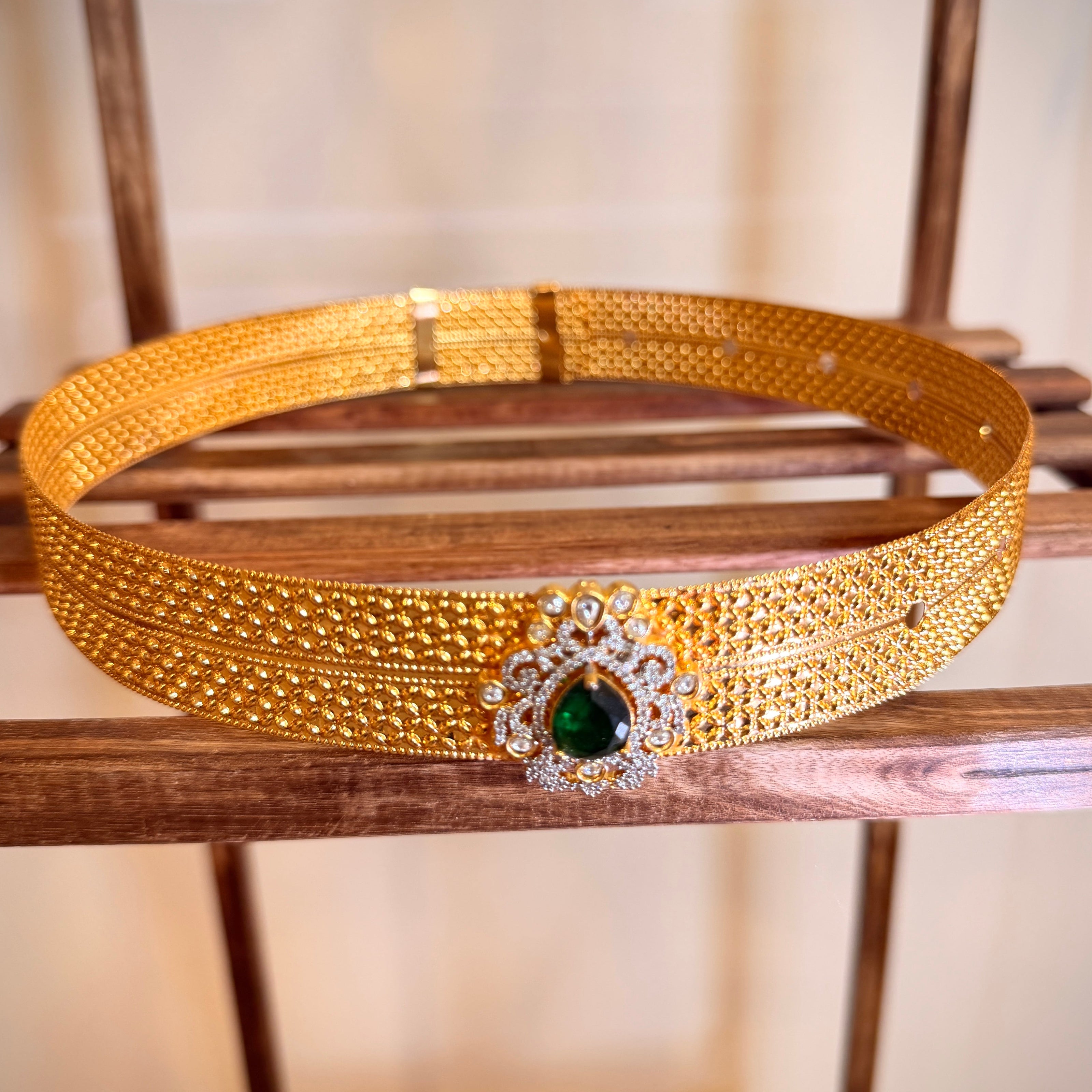 Emerald Brilliance Sleek Kid's Waist Belt / Vaddanam