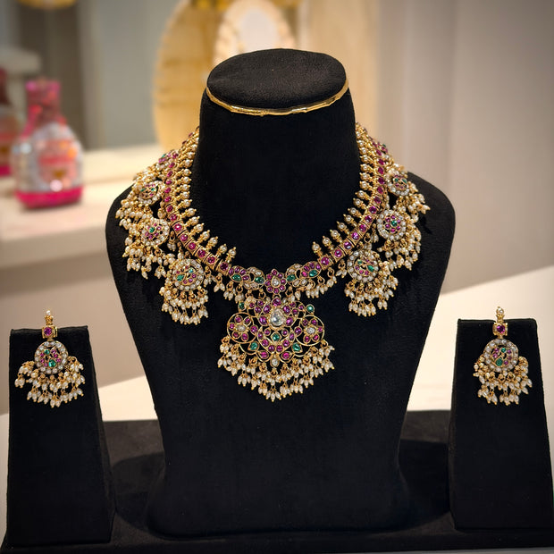 Guttapusalu Grand Choker Necklace Set