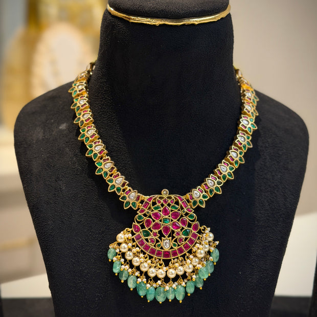 Lotus Floral Pendant Short Necklace